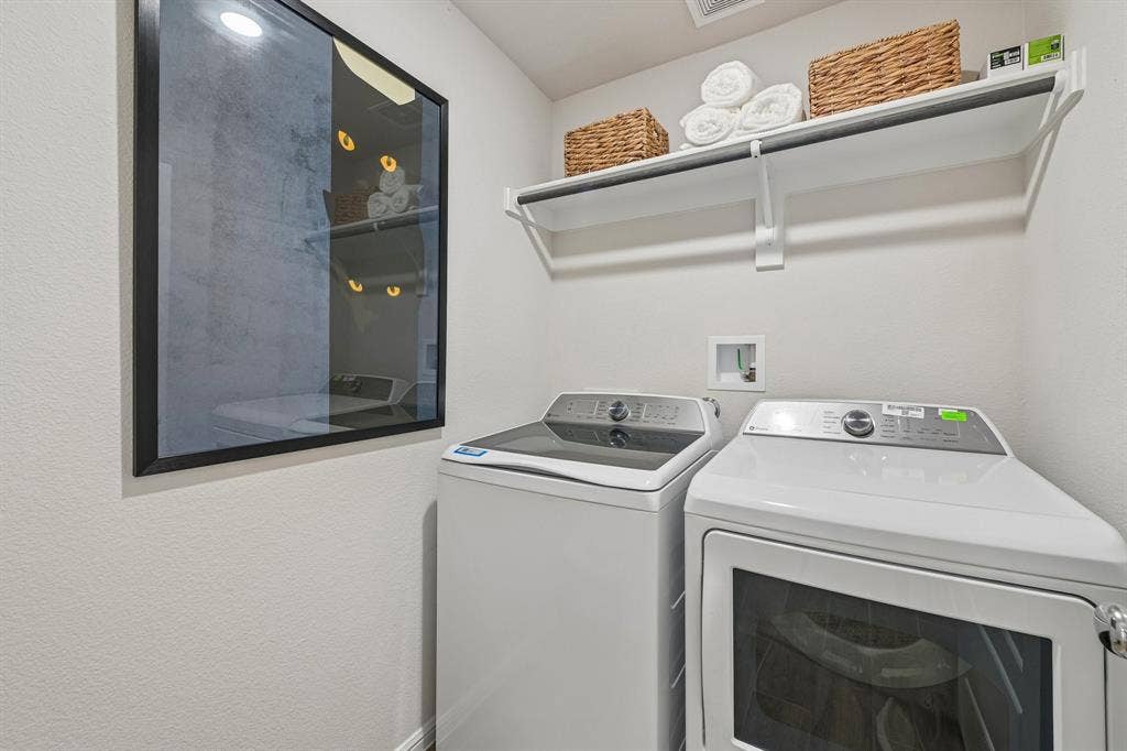 1048 Tarryhill Drive, Crowley, TX 76036 1048 Tarryhill Drive, Crowley, TX 76036