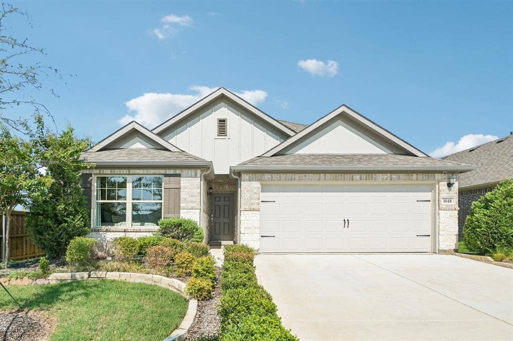1048 Tarryhill Drive, Crowley, TX 76036 1048 Tarryhill Drive, Crowley, TX 76036