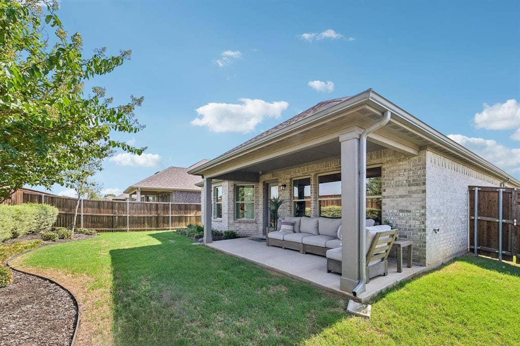 1048 Tarryhill Drive, Crowley, TX 76036 1048 Tarryhill Drive, Crowley, TX 76036