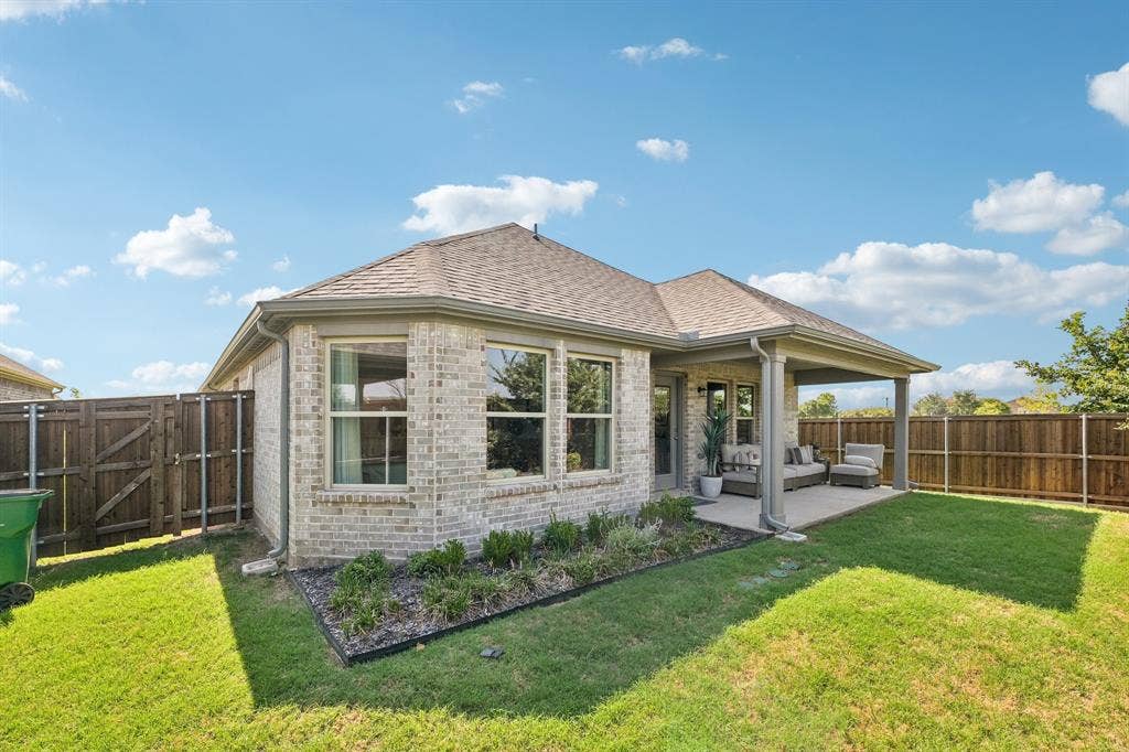 1048 Tarryhill Drive, Crowley, TX 76036 1048 Tarryhill Drive, Crowley, TX 76036