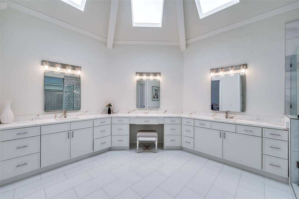 4605 Adrian Way, Plano, TX 75024 4605 Adrian Way, Plano, TX 75024