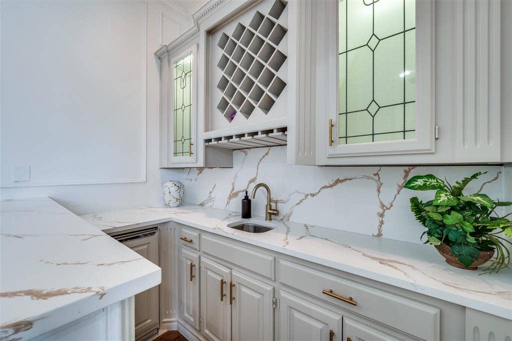4605 Adrian Way, Plano, TX 75024 4605 Adrian Way, Plano, TX 75024