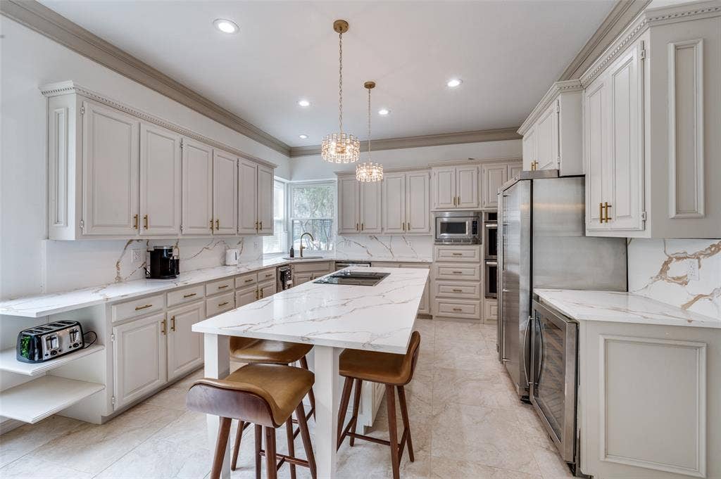 4605 Adrian Way, Plano, TX 75024 4605 Adrian Way, Plano, TX 75024