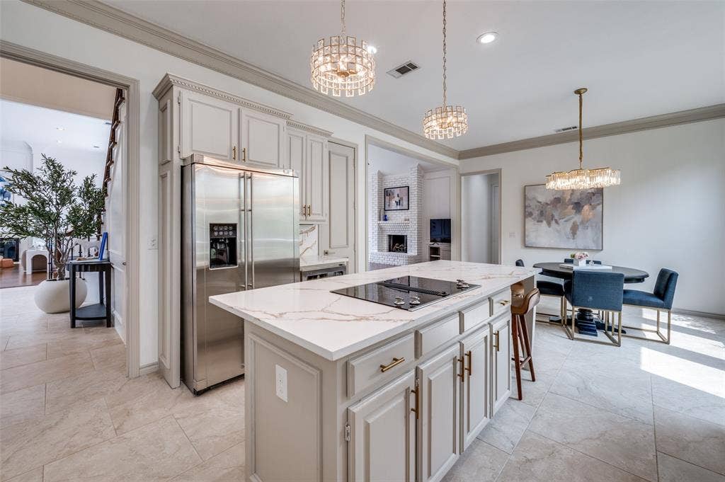 4605 Adrian Way, Plano, TX 75024 4605 Adrian Way, Plano, TX 75024