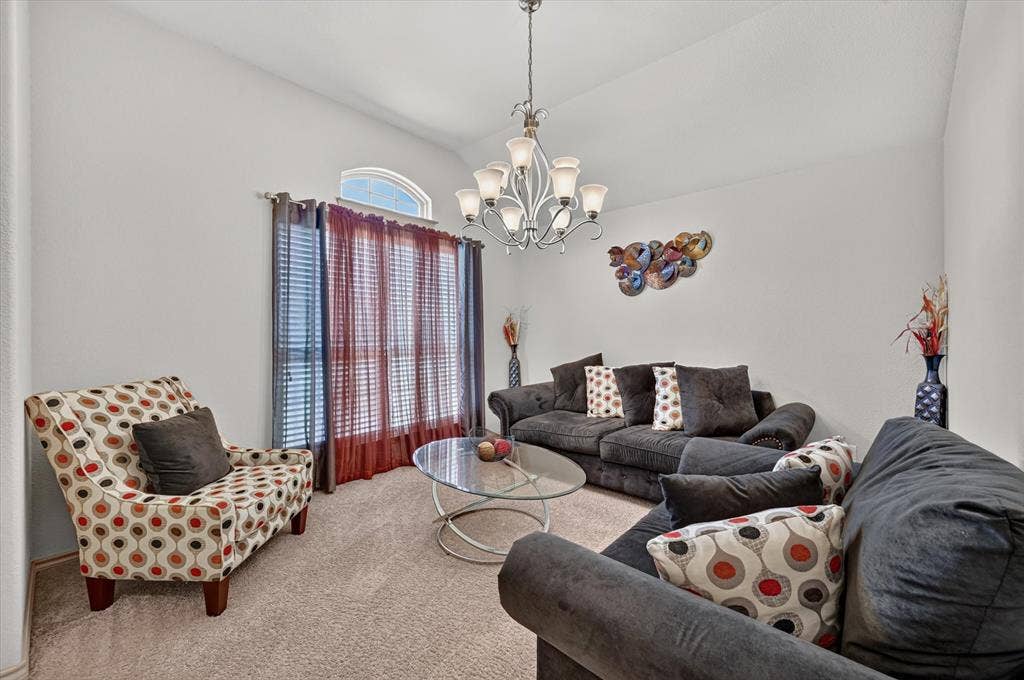 1107 Fairhaven Drive, Glenn Heights, TX 75154 1107 Fairhaven Drive, Glenn Heights, TX 75154