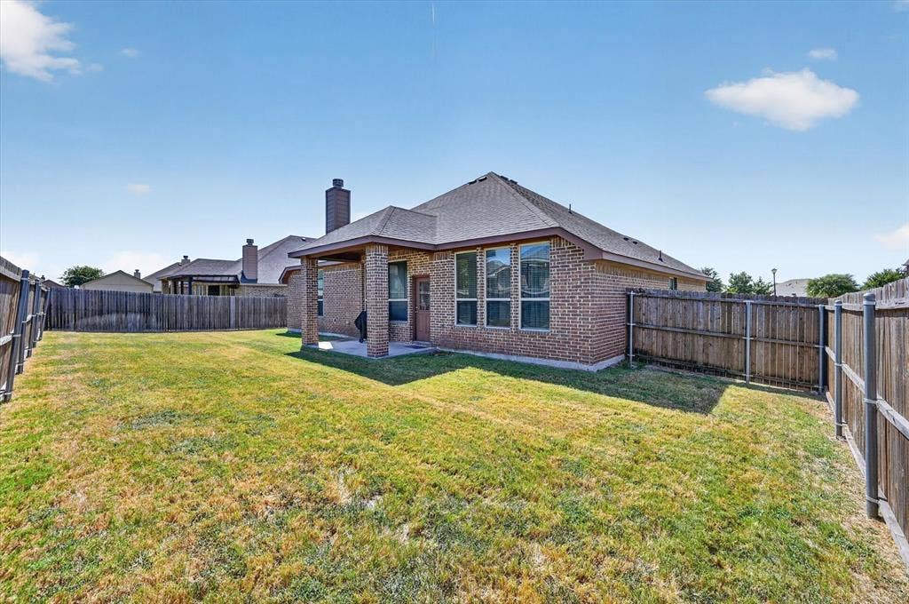 1107 Fairhaven Drive, Glenn Heights, TX 75154 1107 Fairhaven Drive, Glenn Heights, TX 75154