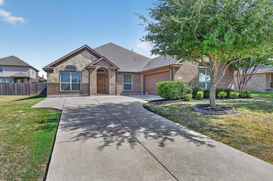 Property photo for 1107 Fairhaven Drive, Glenn Heights, TX