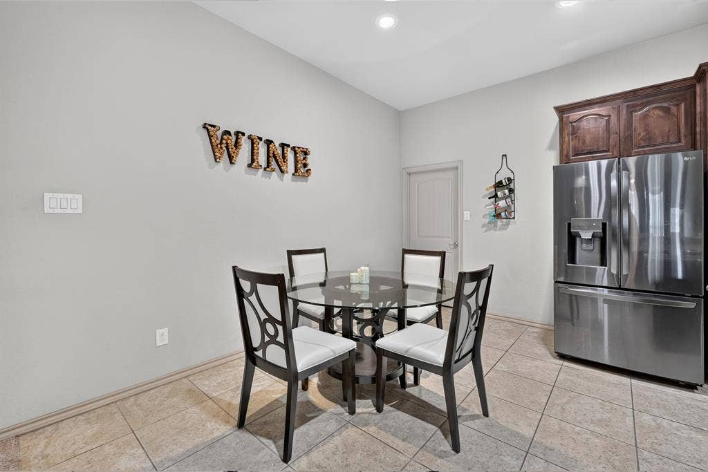 1107 Fairhaven Drive, Glenn Heights, TX 75154 1107 Fairhaven Drive, Glenn Heights, TX 75154