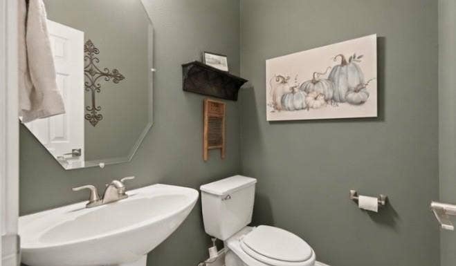 2105 Birdwood Circle, Corinth, TX 76210 2105 Birdwood Circle, Corinth, TX 76210
