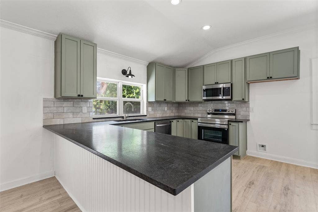 229 Crockett Lane, Hewitt, TX 76643 229 Crockett Lane, Hewitt, TX 76643