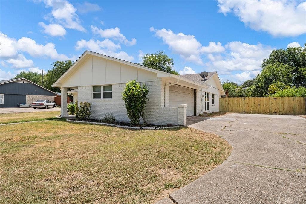 229 Crockett Lane, Hewitt, TX 76643 229 Crockett Lane, Hewitt, TX 76643