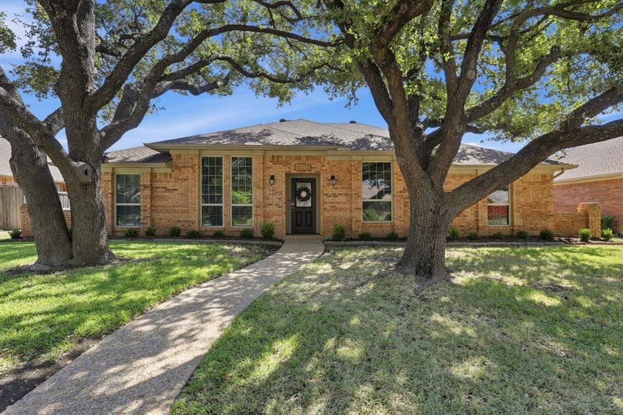Property photo for 18512 Featherwood Drive, Dallas, TX