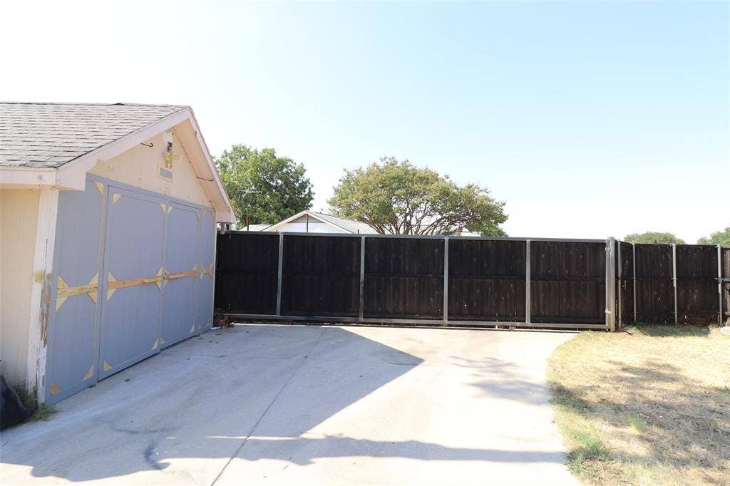 1701 Running River Road, Garland, TX 75044 1701 Running River Road, Garland, TX 75044