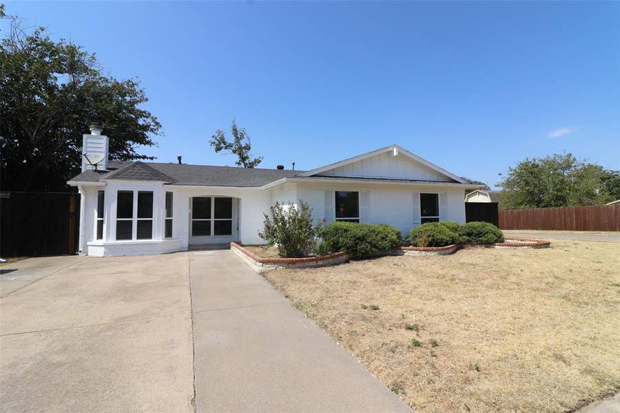 Property photo for 1701 Running River Road, Garland, TX