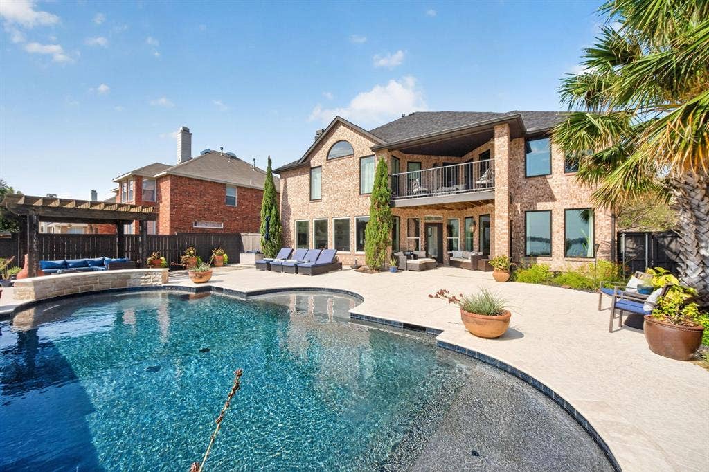 4016 Stone Haven Drive, Garland, TX 75043 4016 Stone Haven Drive, Garland, TX 75043