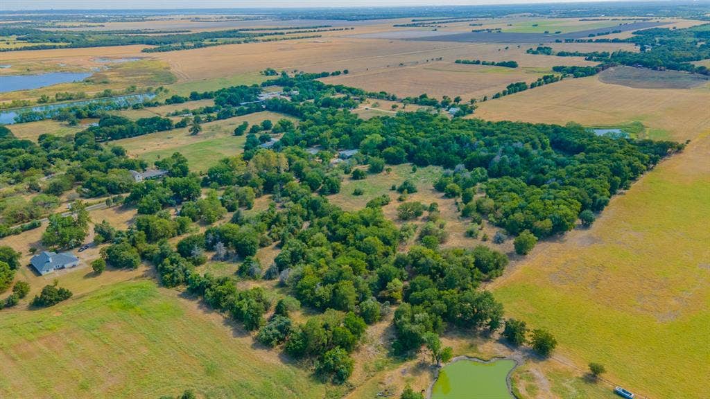 5749 S Rock Creek Loop, Waco, TX 76708 5749 S Rock Creek Loop, Waco, TX 76708