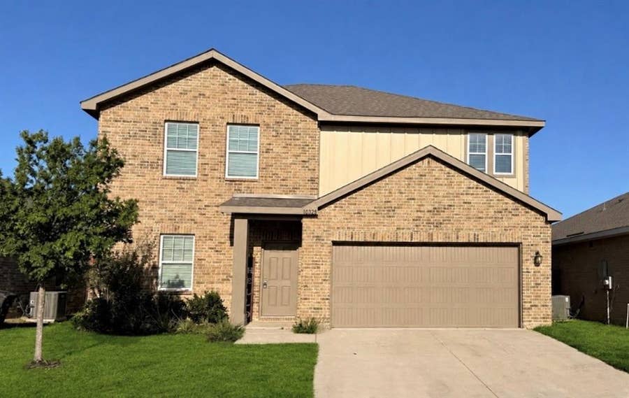 Property photo for 10328 Rosegreen Lane, Fort Worth, TX