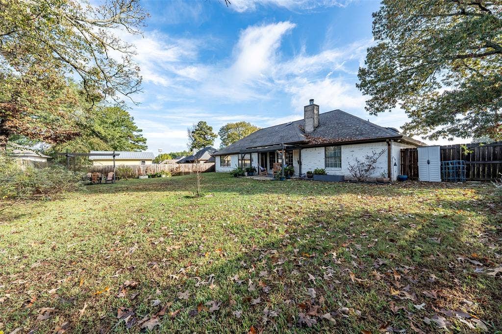 18564 County Road 1100, Flint, TX 75762 18564 County Road 1100, Flint, TX 75762
