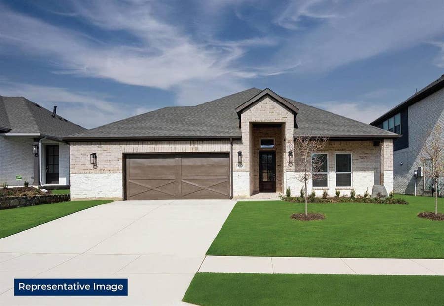 Property photo for 9917 Casa Frontera Drive, Fort Worth, TX