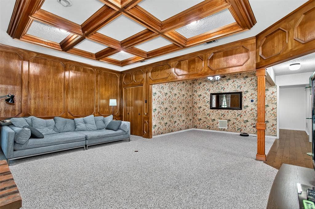 2407 Briarcliff Drive, Irving, TX 75062 2407 Briarcliff Drive, Irving, TX 75062