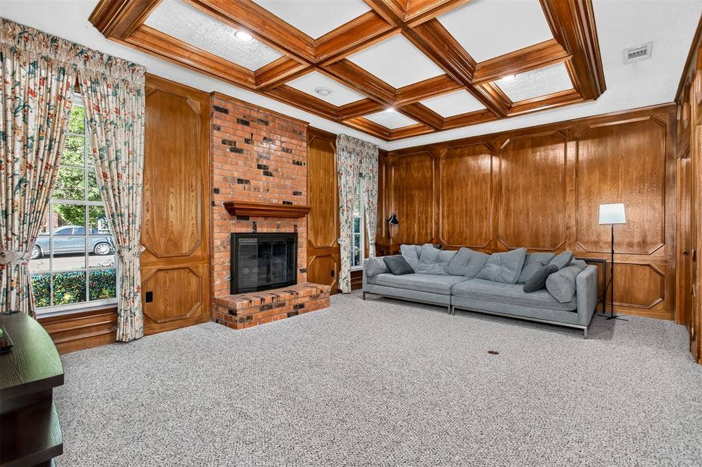 2407 Briarcliff Drive, Irving, TX 75062 2407 Briarcliff Drive, Irving, TX 75062