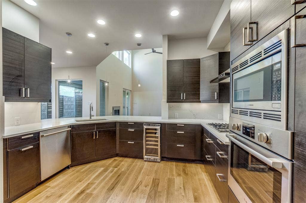 2070 Modern Place, Dallas, TX 75214