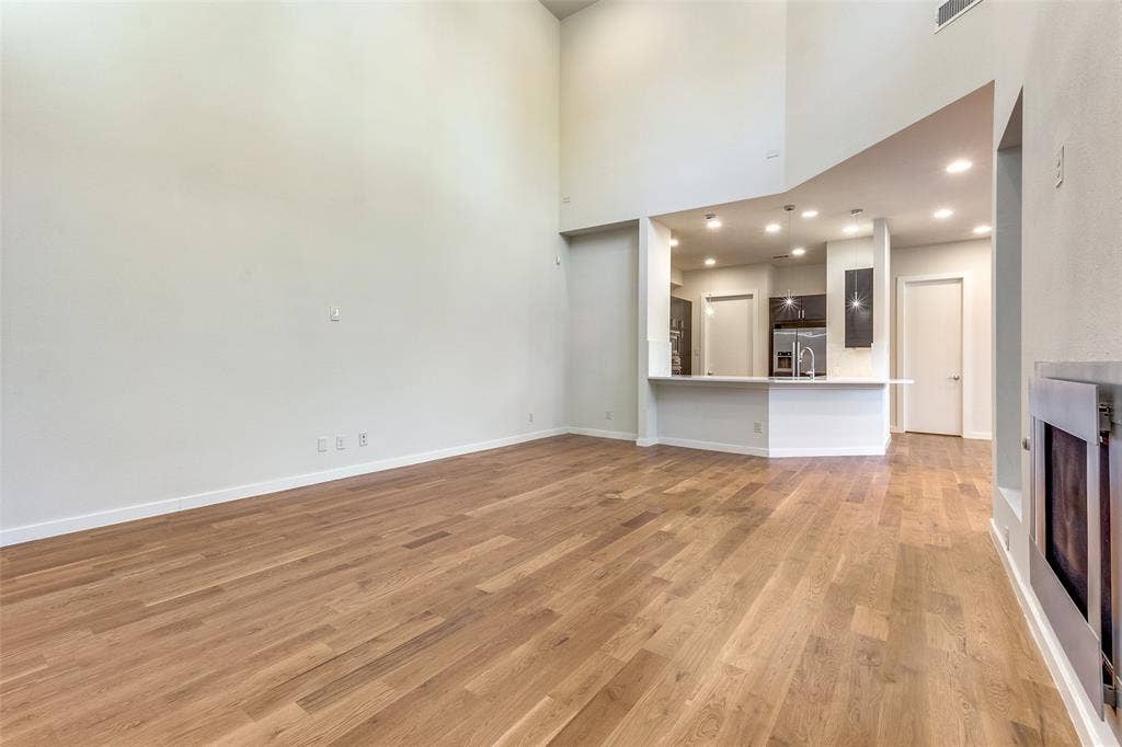 2070 Modern Place, Dallas, TX 75214