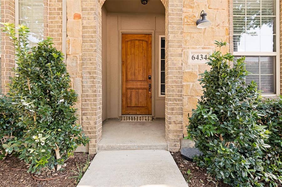 Property photo for 6434 Love Drive, Irving, TX