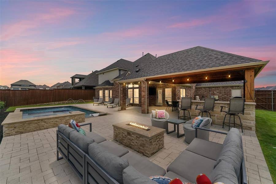 Property photo for 701 Featherstone Lane, Prosper, TX