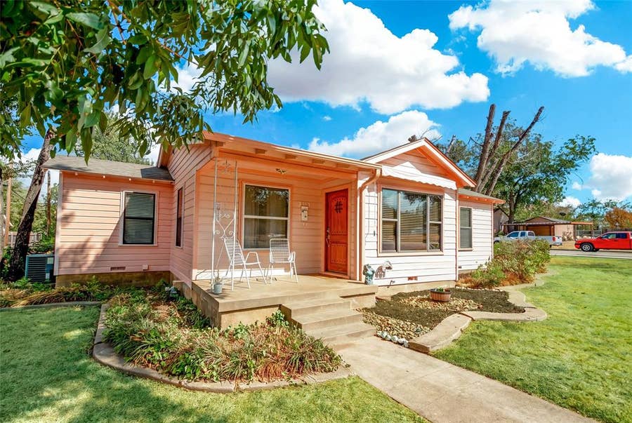 Property photo for 3100 Lakeland Street, Fort Worth, TX
