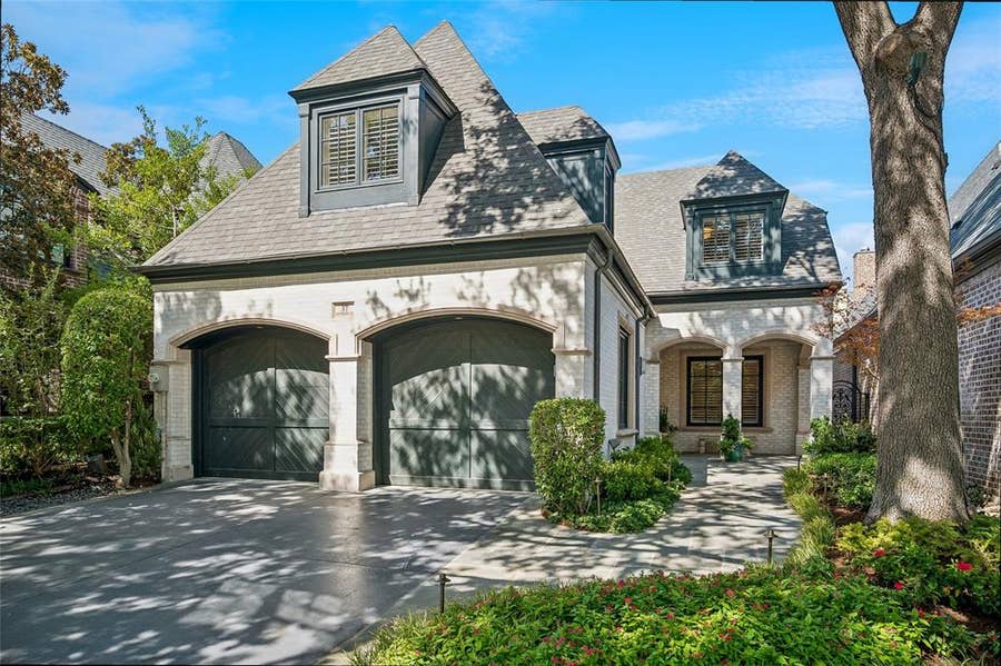 Property photo for 37 Kennington Court, Dallas, TX