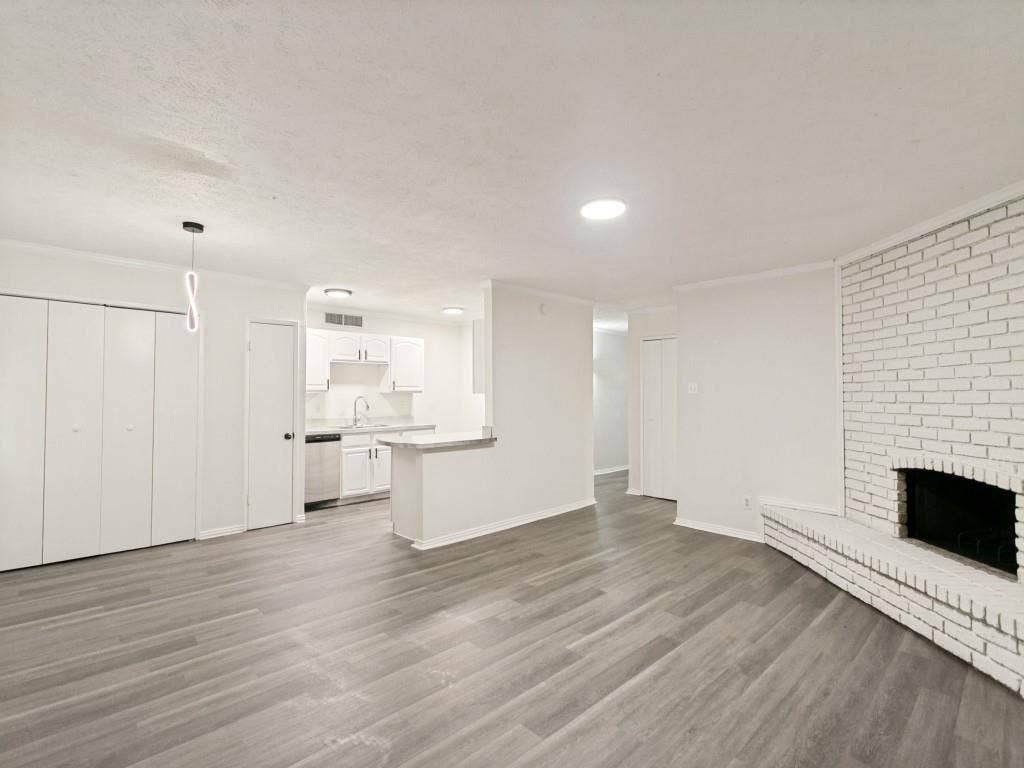 905 Hawthorne Drive, Allen, TX 75002 905 Hawthorne Drive, Allen, TX 75002
