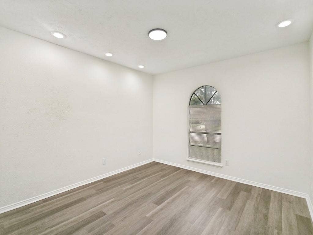 905 Hawthorne Drive, Allen, TX 75002 905 Hawthorne Drive, Allen, TX 75002