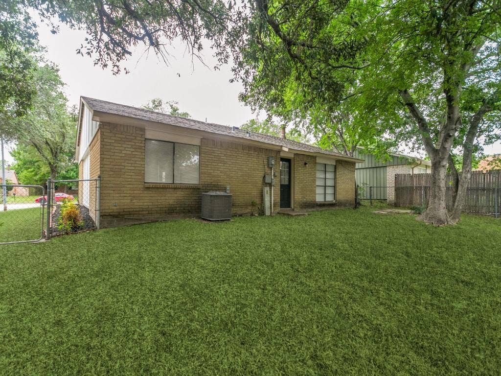 905 Hawthorne Drive, Allen, TX 75002 905 Hawthorne Drive, Allen, TX 75002