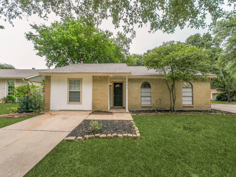 Property photo for 905 Hawthorne Drive, Allen, TX