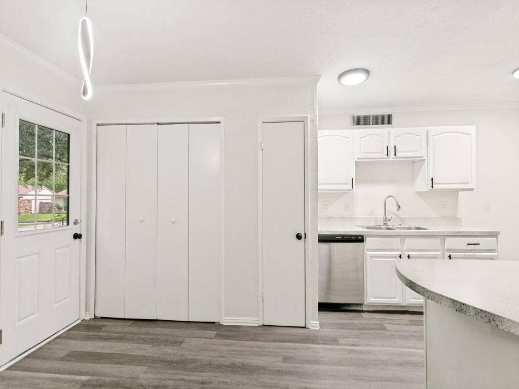 905 Hawthorne Drive, Allen, TX 75002 905 Hawthorne Drive, Allen, TX 75002