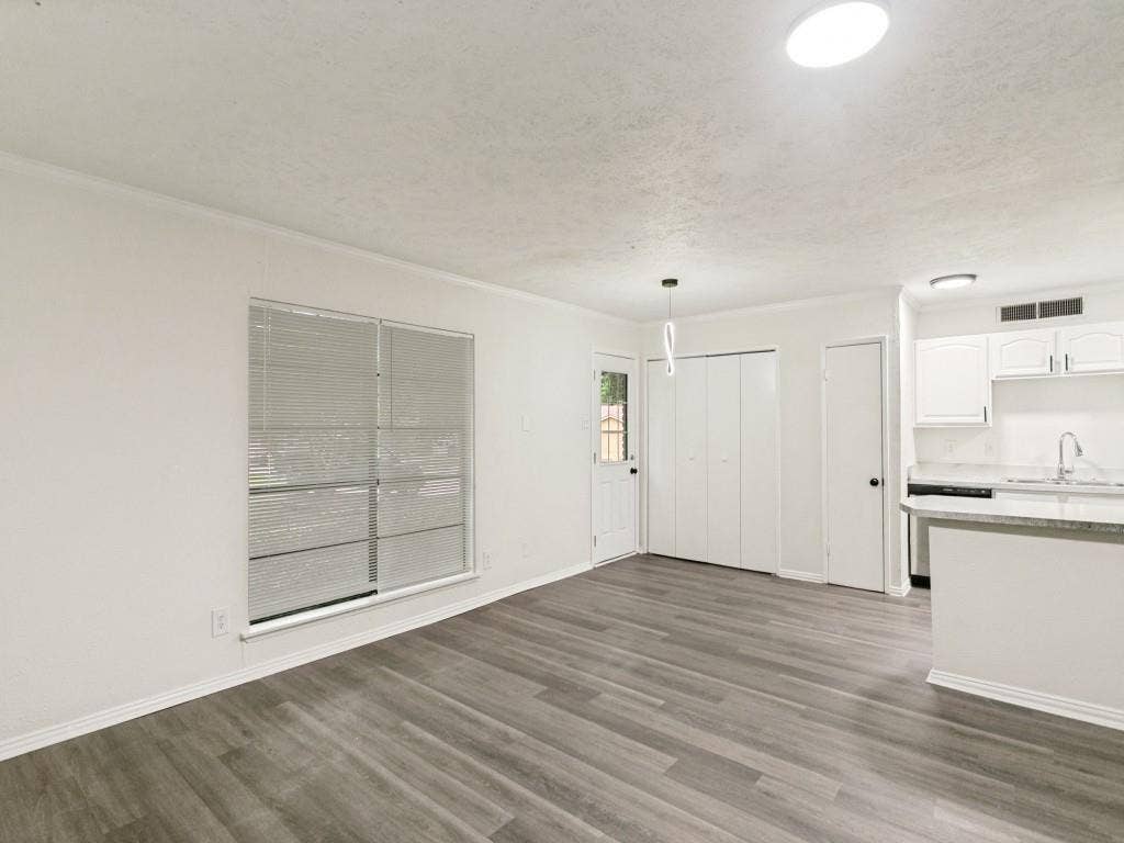 905 Hawthorne Drive, Allen, TX 75002 905 Hawthorne Drive, Allen, TX 75002