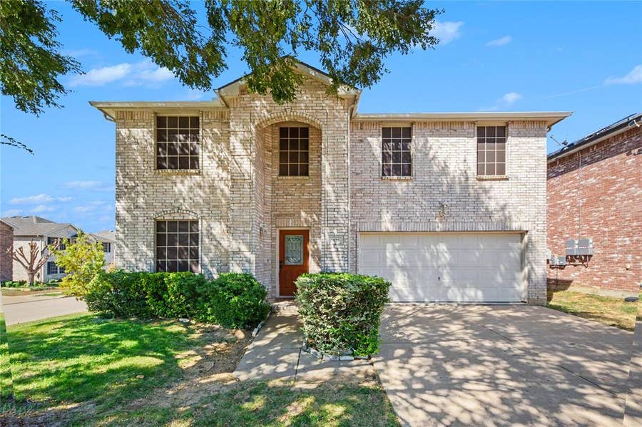 Property photo for 7429 Sienna Ridge Lane, Fort Worth, TX
