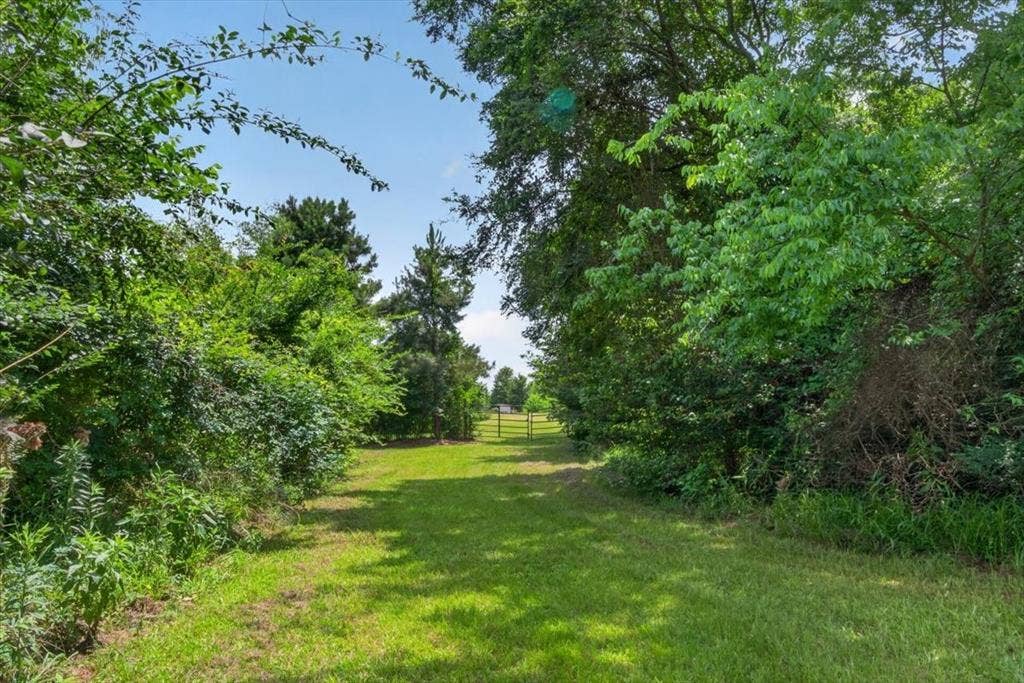 21277 Joe Paul Lane, #R, Chandler, TX 75758 21277 Joe Paul Lane, #R, Chandler, TX 75758