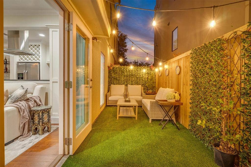 4242 Travis Street, #102, Dallas, TX 75205 Downstair Patio with lovely sunset views!