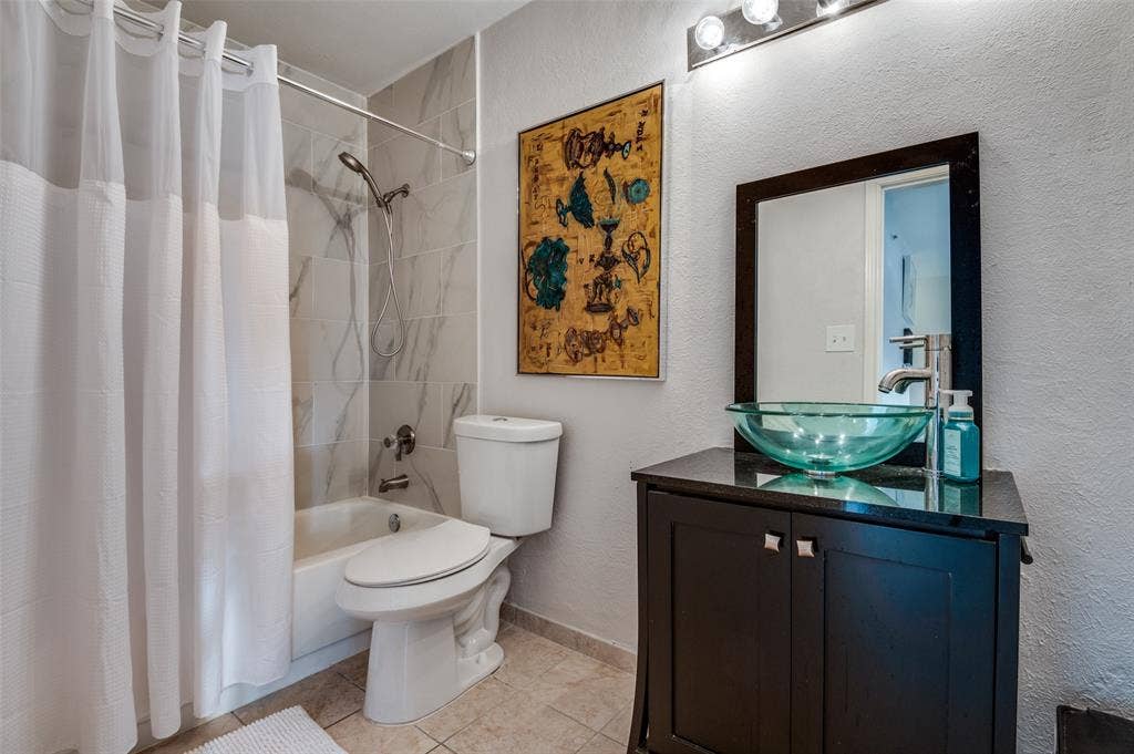 3033 San Jacinto Street, #323, Dallas, TX 75204