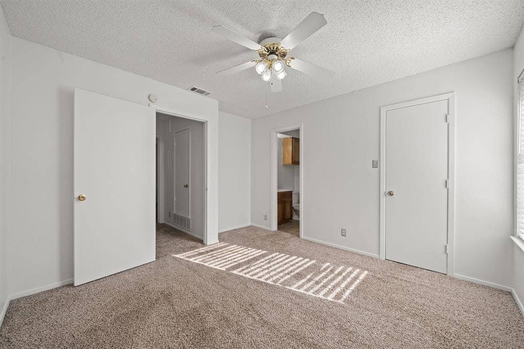 929 W Hickory Street, #A2, Denton, TX 76201 929 W Hickory Street, #A2, Denton, TX 76201
