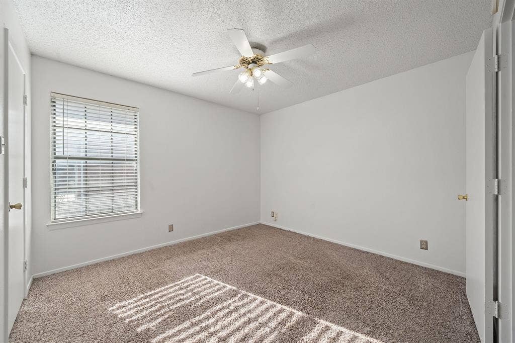 929 W Hickory Street, #A2, Denton, TX 76201 929 W Hickory Street, #A2, Denton, TX 76201