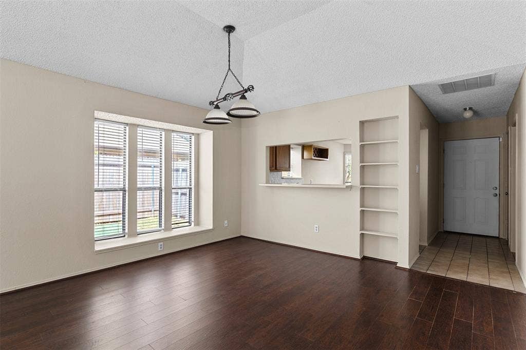 6508 Fairview Drive, Watauga, TX 76148 6508 Fairview Drive, Watauga, TX 76148