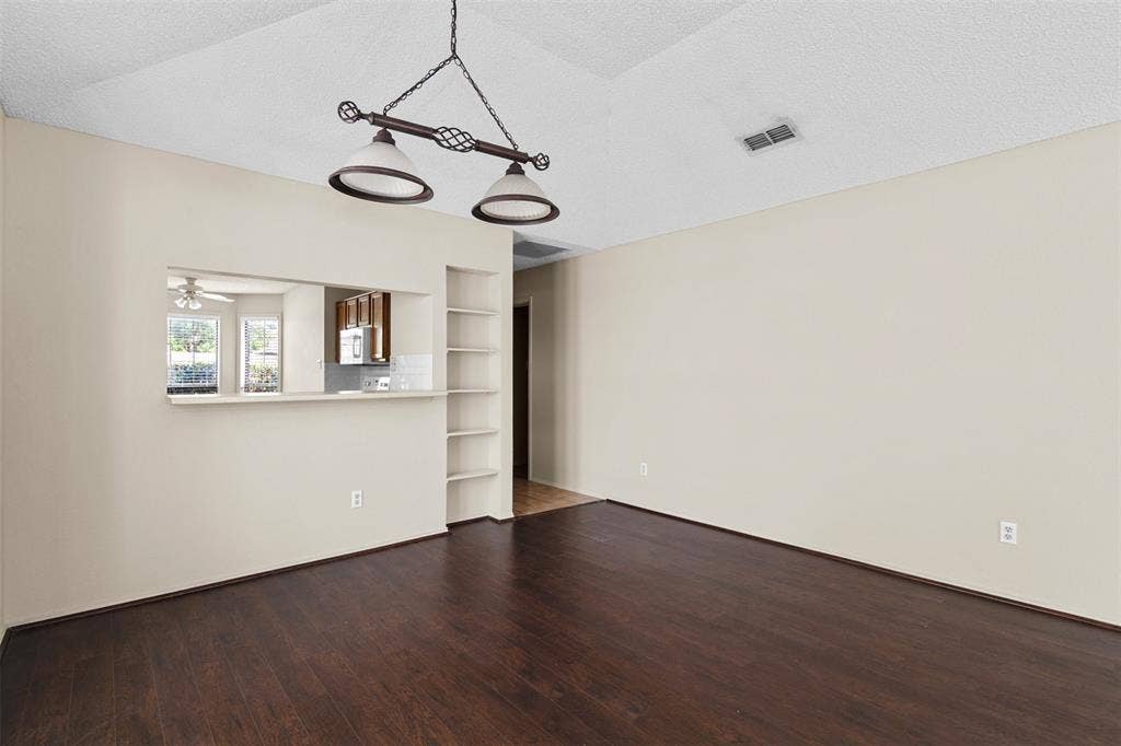6508 Fairview Drive, Watauga, TX 76148 6508 Fairview Drive, Watauga, TX 76148