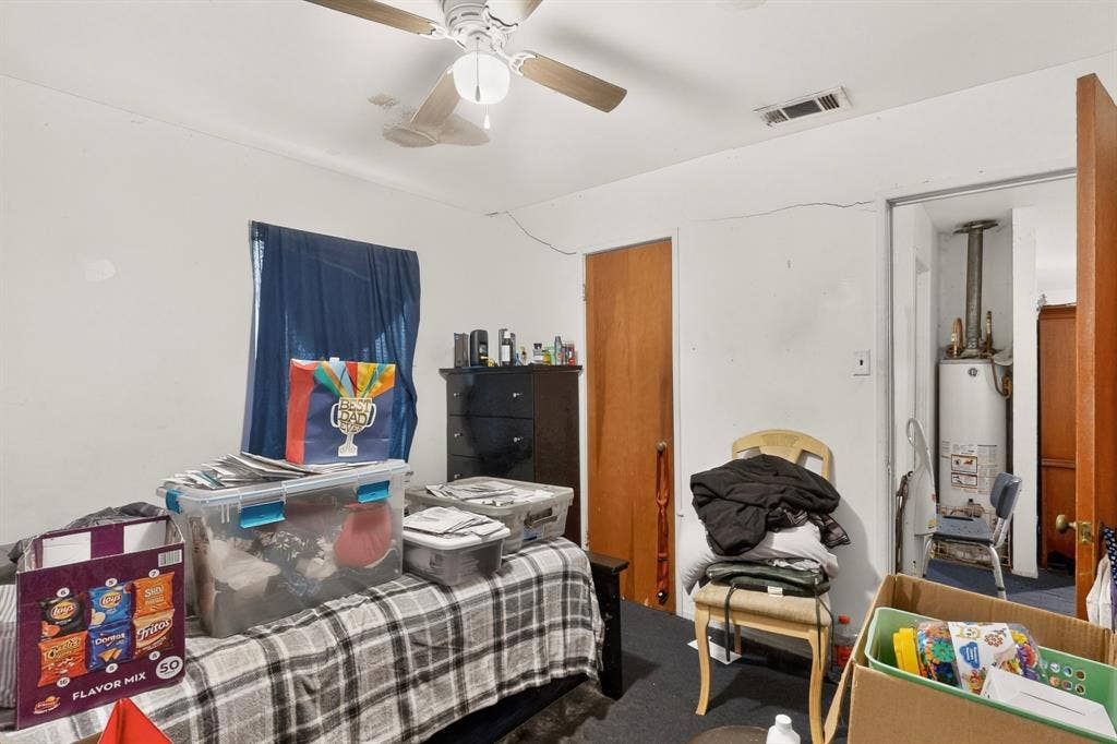 2225 Mayfair Street, Ennis, TX 75119 2225 Mayfair Street, Ennis, TX 75119