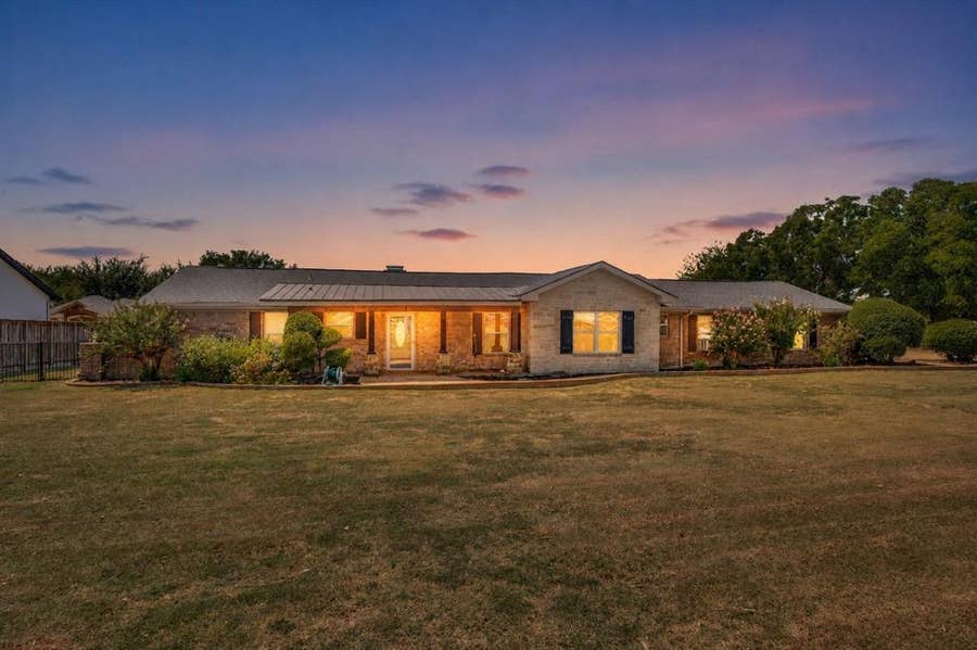 Property photo for 6949 Freda Lane, Wylie, TX