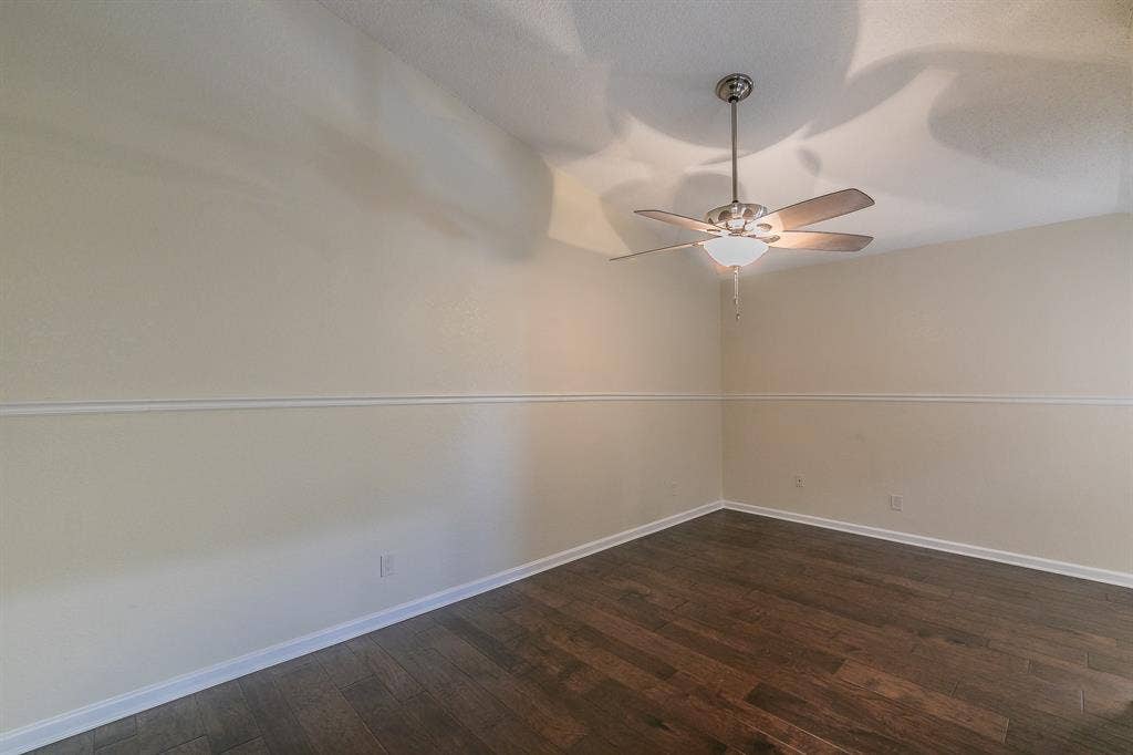 400 S Fielder Road, Arlington, TX 76013