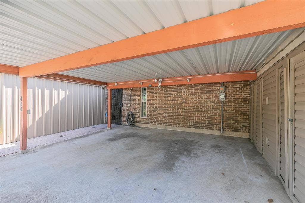 400 S Fielder Road, Arlington, TX 76013