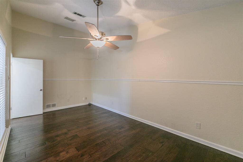 400 S Fielder Road, Arlington, TX 76013